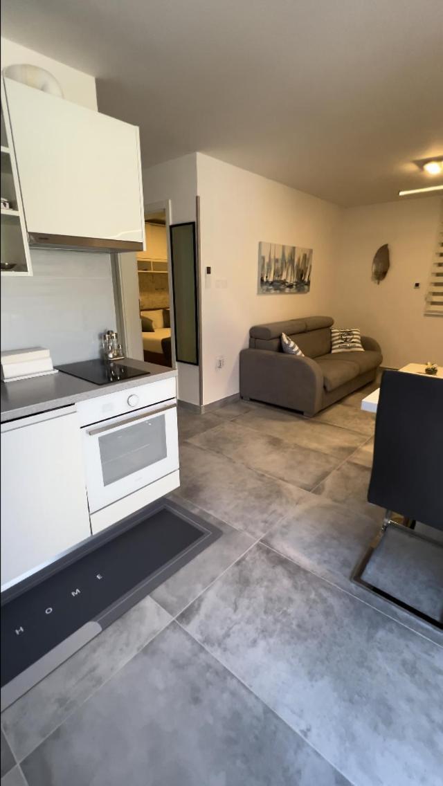 Apartment Mandy